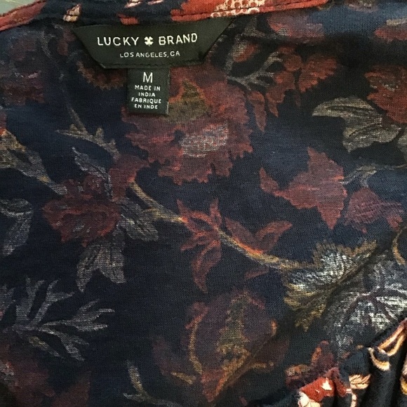 Lucky Floral boho V neck top - Picture 2 of 12